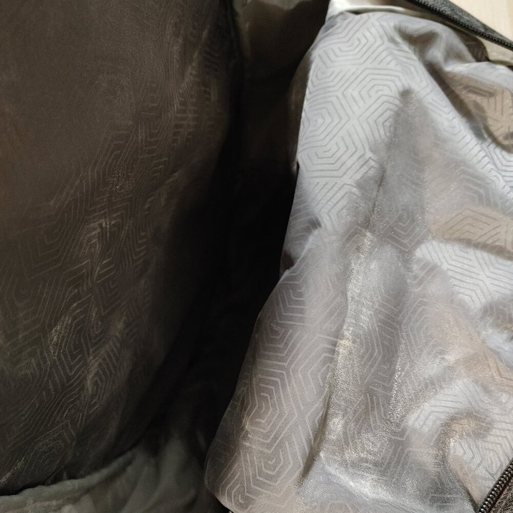 High Sierra Back-Pack - Picture 8 of 12